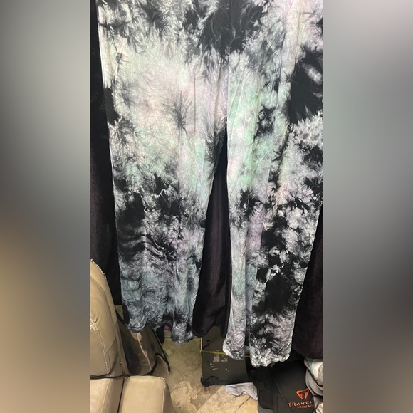Tie dye jungle hippie jumpsuit. Long small. - Picture 6 of 7